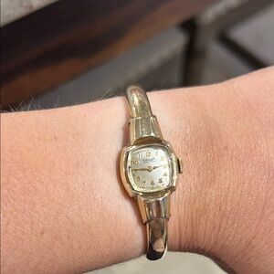 Vintage Gruen Veri-Thin Women's Wristwatch
